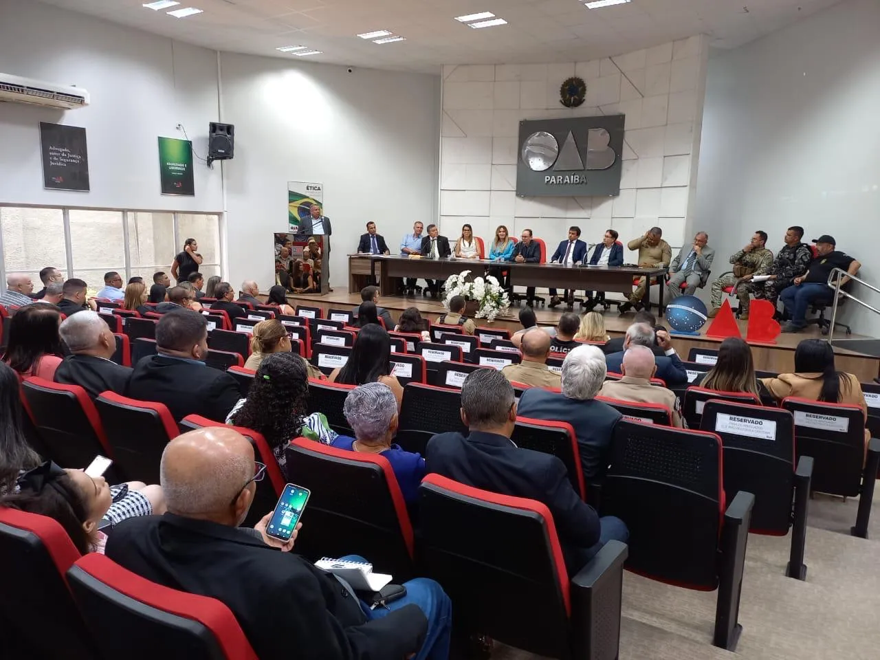 Entrega de credenciais a capelães formados pelo CONFECAP.
